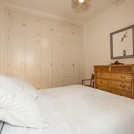 Penthouse In Restored C19th *
