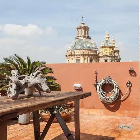 Penthouse In Restored C19th * Seville