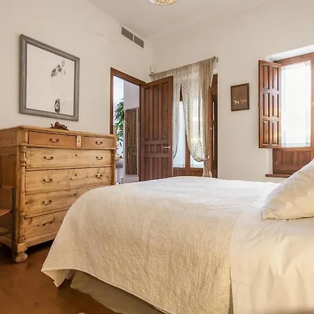 Penthouse In Restored C19th Apartment