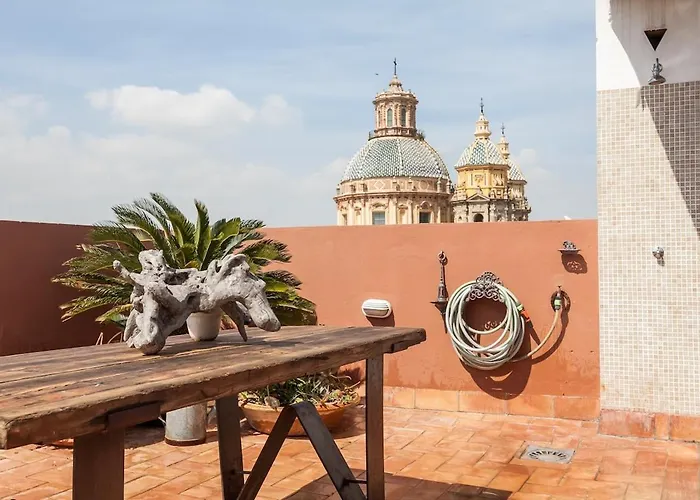 Penthouse In Restored C19th * 세비야