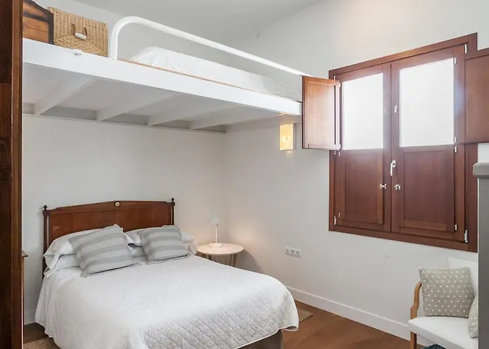 Penthouse In Restored C19th 아파트