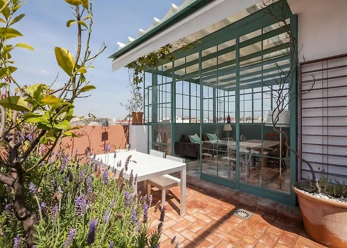 Penthouse In Restored C19th